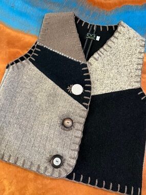 Baabaazuzu Wool Patchwork Vest large handmade USA